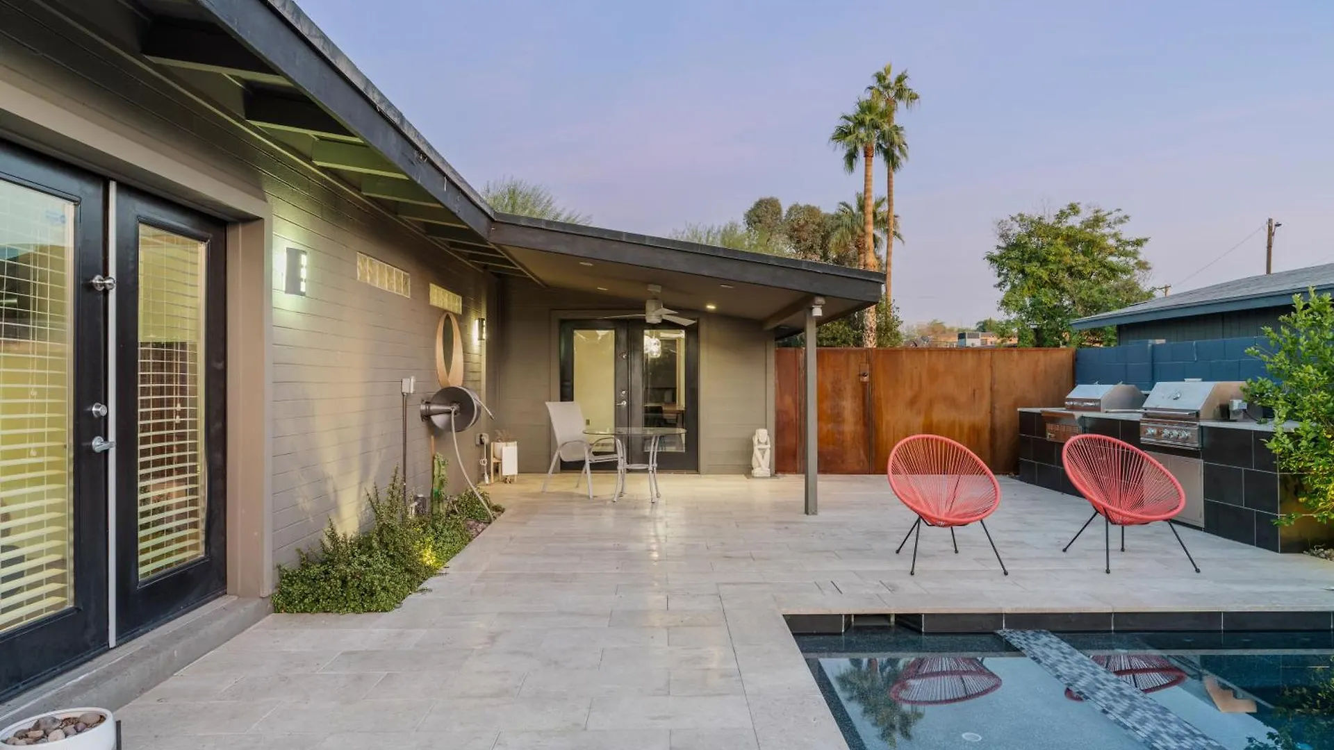 Stylish Oasis In Arcadia: Private Pool Prime Location Villa Phoenix Holiday home