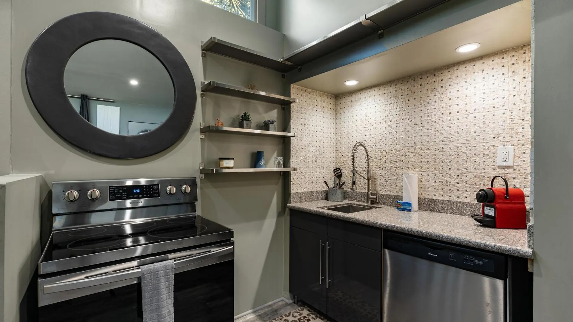 Stylish Oasis In Arcadia: Private Pool Prime Location Villa Phoenix