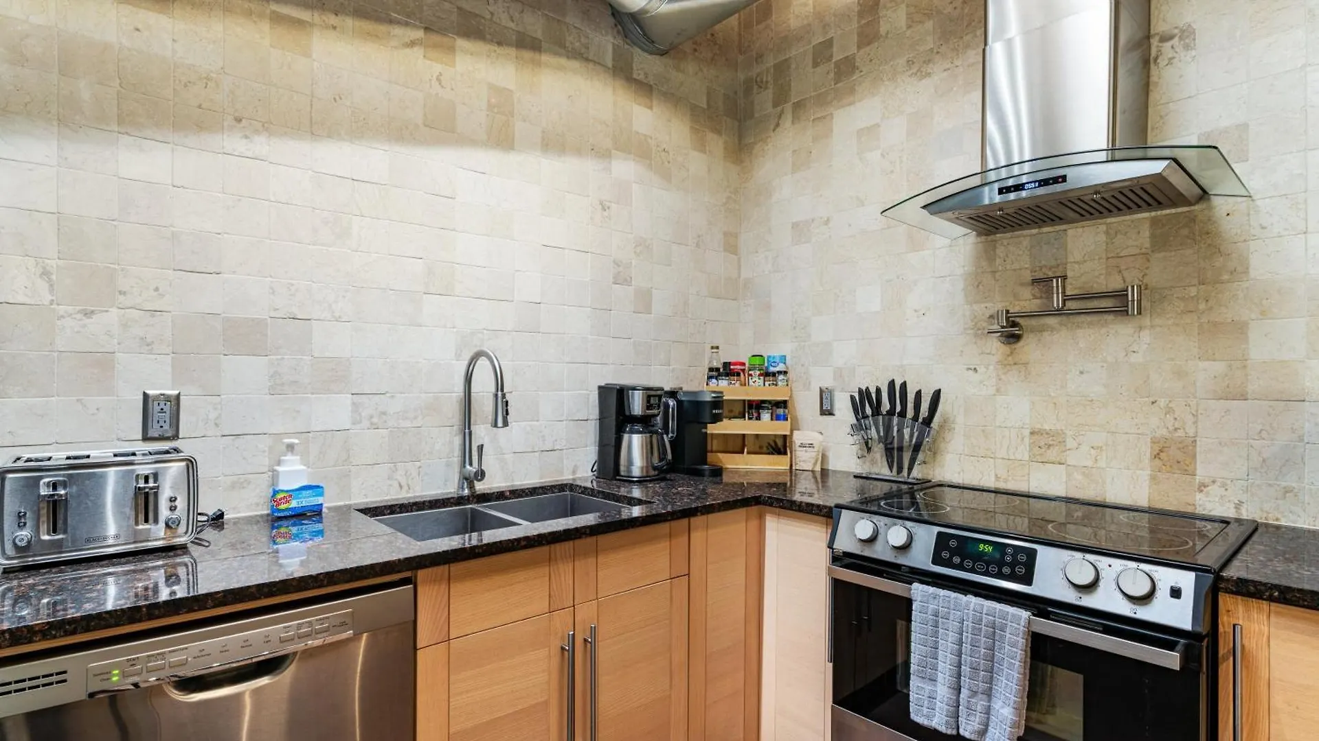 Stylish Oasis In Arcadia: Private Pool Prime Location Villa Phoenix Holiday home